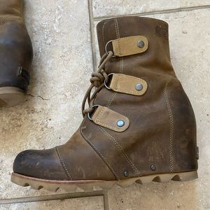 SOREL Joan of Arctic wedge boots